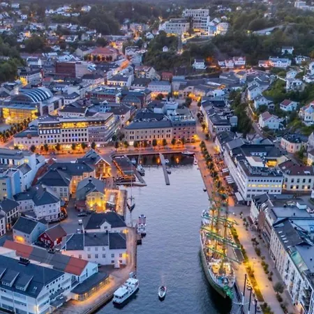 Arendal Home Semesterbostad