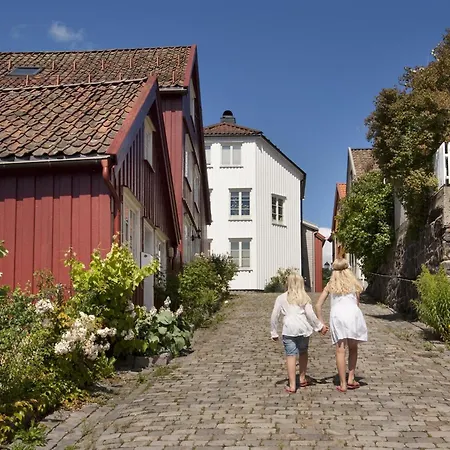 Hébergement de vacances Luxury & *