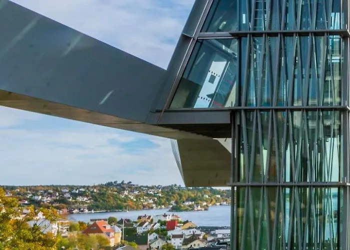 Luxury & Arendal